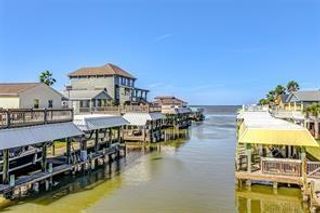 1331 Bay Drive, Crystal Beach, TX 77650