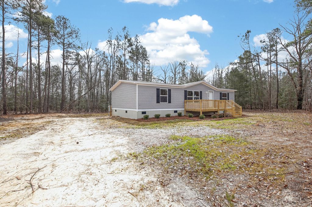 1665 Catalina Boulevard, North, SC 29112