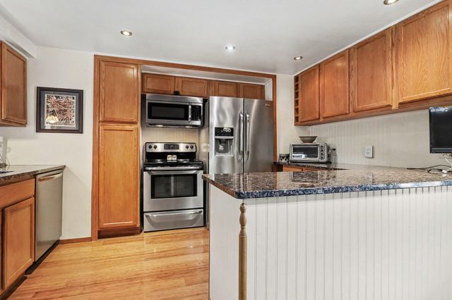 8804 Gull Road, Richland, MI 49083