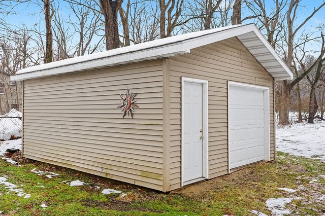 8804 Gull Road, Richland, MI 49083