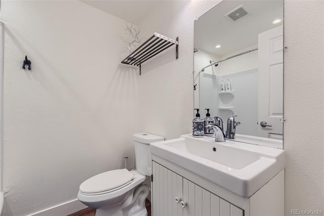 9821 Dunning Circle, Highlands Ranch, CO 80126