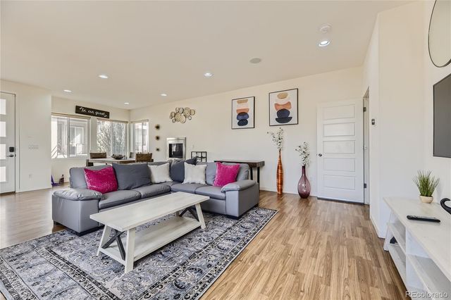 9821 Dunning Circle, Highlands Ranch, CO 80126