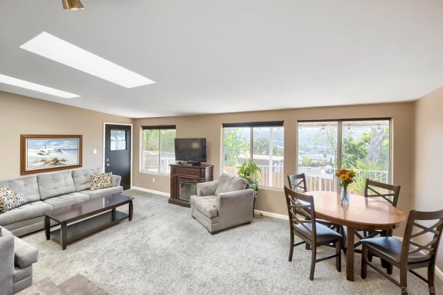 4893 TWAIN AVE, San Diego, CA 92120