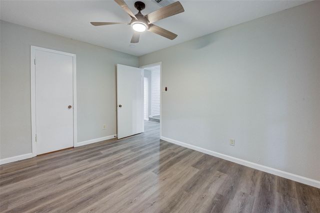 2315 Green Knoll Drive, Houston, TX 77067