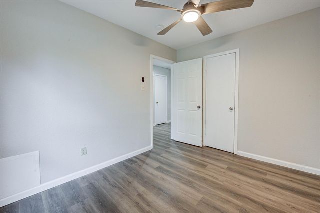 2315 Green Knoll Drive, Houston, TX 77067