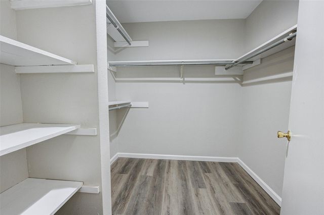 2315 Green Knoll Drive, Houston, TX 77067