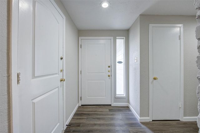 2315 Green Knoll Drive, Houston, TX 77067