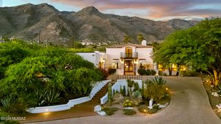 6631 N Los Leones Drive, Tucson, AZ 85718