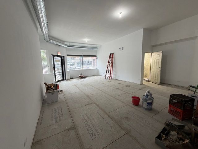 2155 W North Avenue, Chicago, IL 60647
