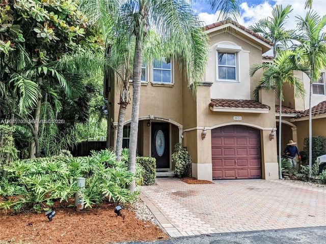 8853 SW 108th Pl, Miami, FL 33176