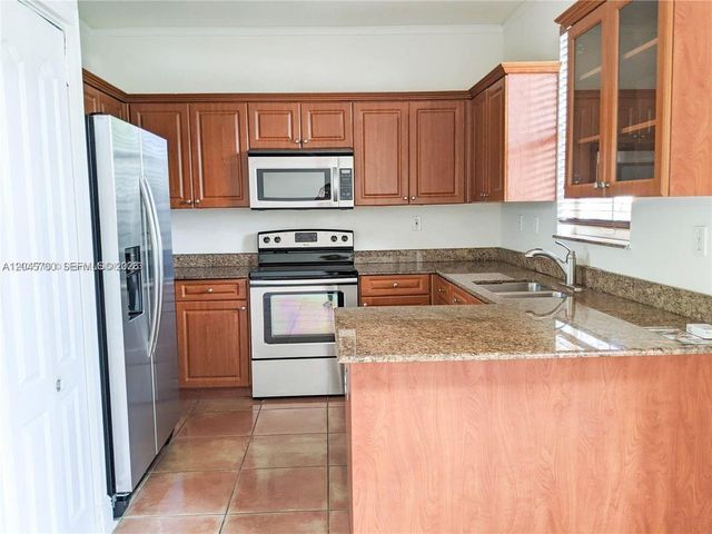 8853 SW 108th Pl, Miami, FL 33176