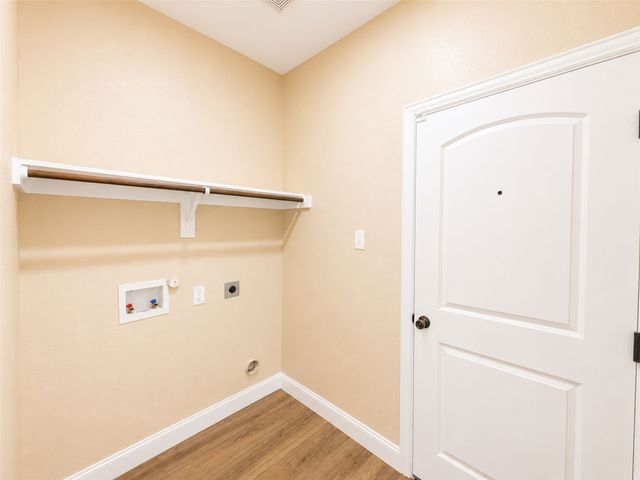 124 Canales Circle, Greenville, TX 75401