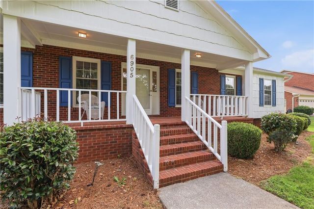 6905 Crandall Court, Clemmons, NC 27012