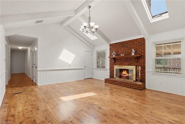6905 Crandall Court, Clemmons, NC 27012