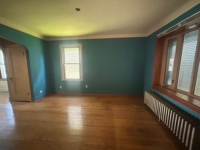 8906 S Hermitage Avenue, Chicago, IL 60620