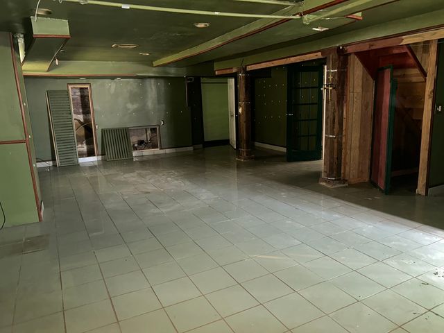 8906 S Hermitage Avenue, Chicago, IL 60620