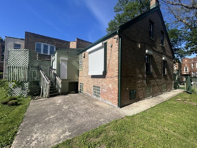 8906 S Hermitage Avenue, Chicago, IL 60620