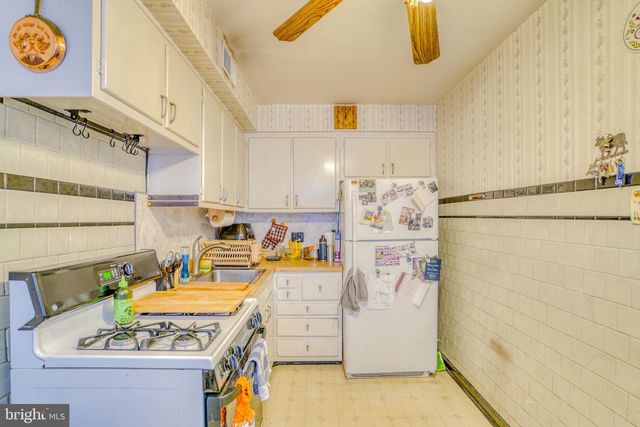 9014 WESLEYAN RD, Philadelphia, PA 19136