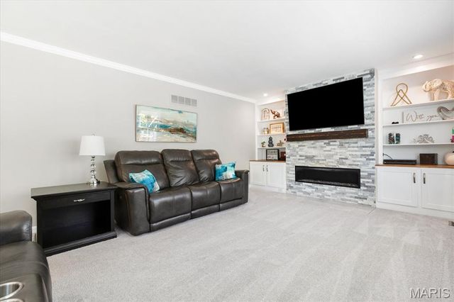 31 Bedford Way, Wentzville, MO 63385