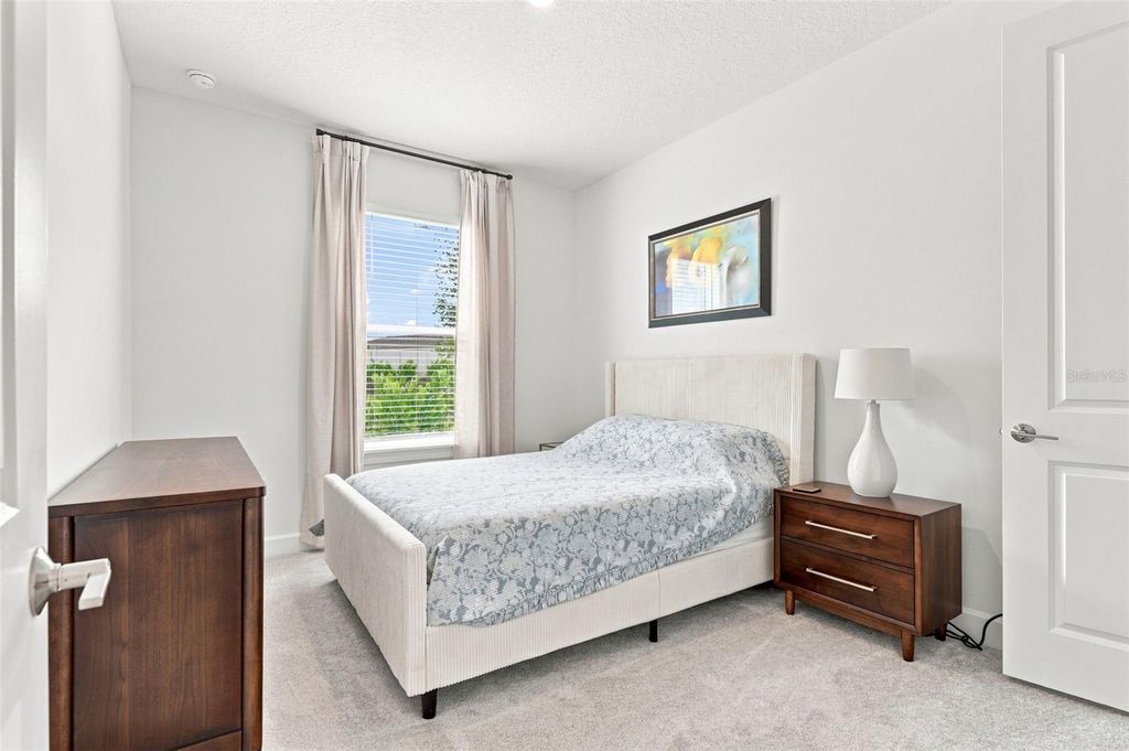 Image 20 of property listing at 3165 ALBA CIRCLE, Bradenton, FL 34211