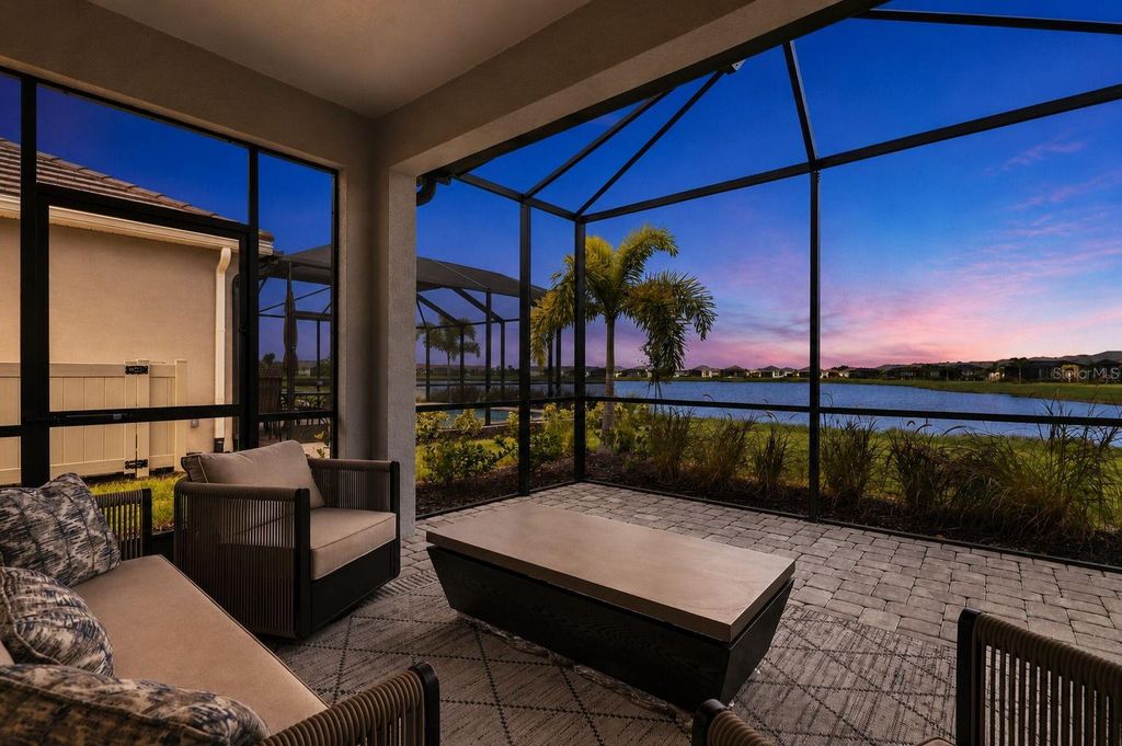 Image 27 of property listing at 3165 ALBA CIRCLE, Bradenton, FL 34211