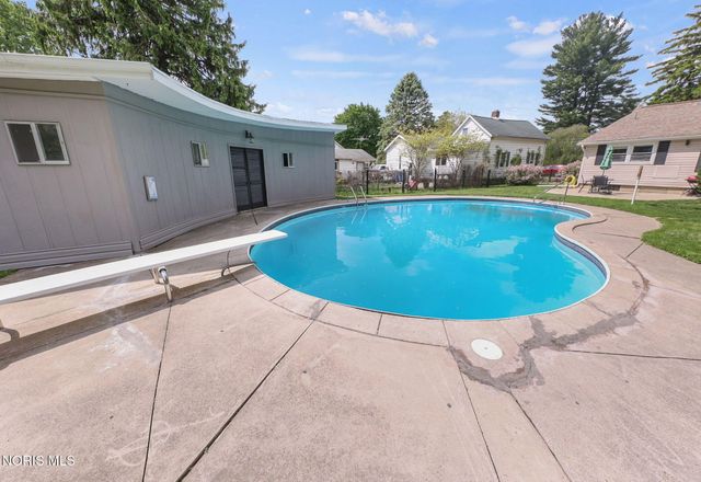 110 West Street, Swanton, OH 43558