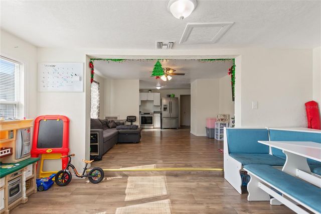 210 FLORIDA DRIVE, Auburndale, FL 33823