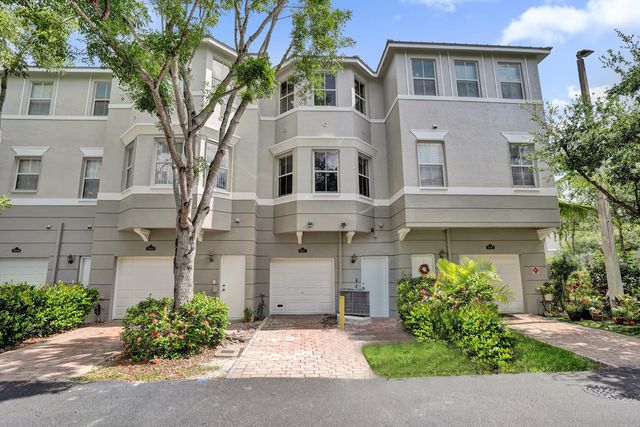 3911 Shoma Drive, Royal Palm Beach, FL 33414