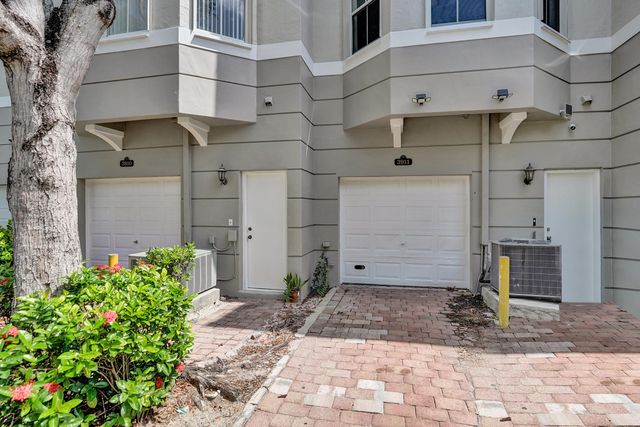 3911 Shoma Drive, Royal Palm Beach, FL 33414
