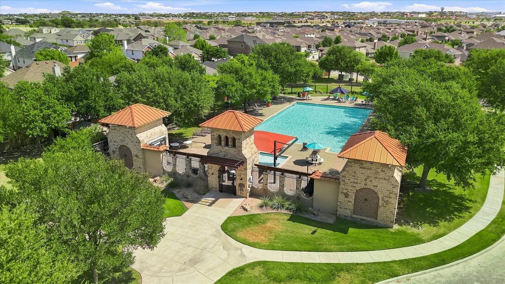 9900 Amosite Drive, Fort Worth, TX 76131 — photo 3