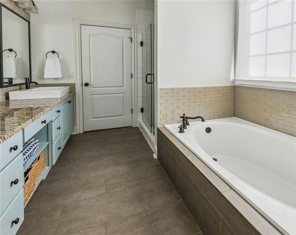 1052 Brush Arbor Circle, Mcdonough, GA 30252