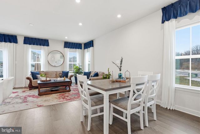 19 PRATT LN, Lawrence Twp, NJ 08648