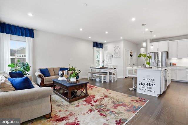 19 PRATT LN, Lawrence Twp, NJ 08648