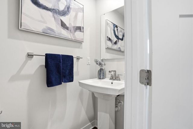 19 PRATT LN, Lawrence Twp, NJ 08648