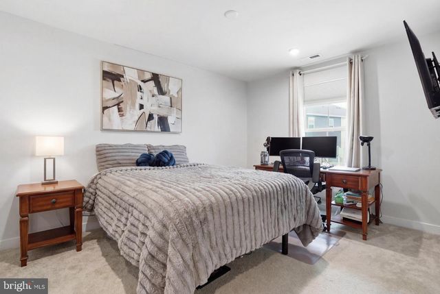 19 PRATT LN, Lawrence Twp, NJ 08648