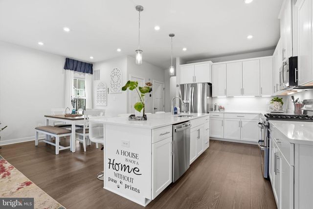 19 PRATT LN, Lawrence Twp, NJ 08648