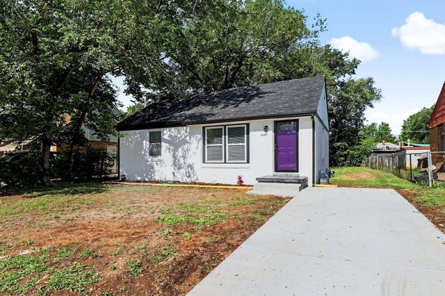 1937 N Piatt Ave, Wichita, KS 67214