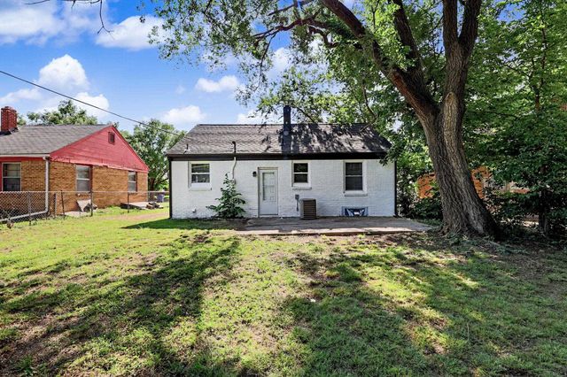 1937 N Piatt Ave, Wichita, KS 67214