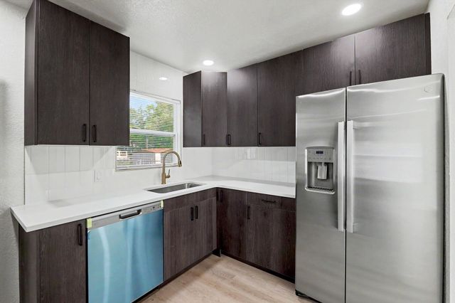 1937 N Piatt Ave, Wichita, KS 67214