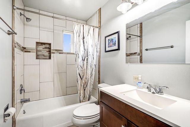 11913 Allison Court NE, Albuquerque, NM 87112