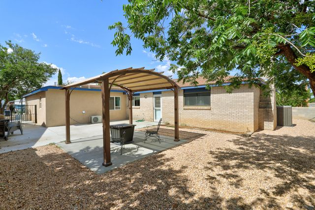 11913 Allison Court NE, Albuquerque, NM 87112
