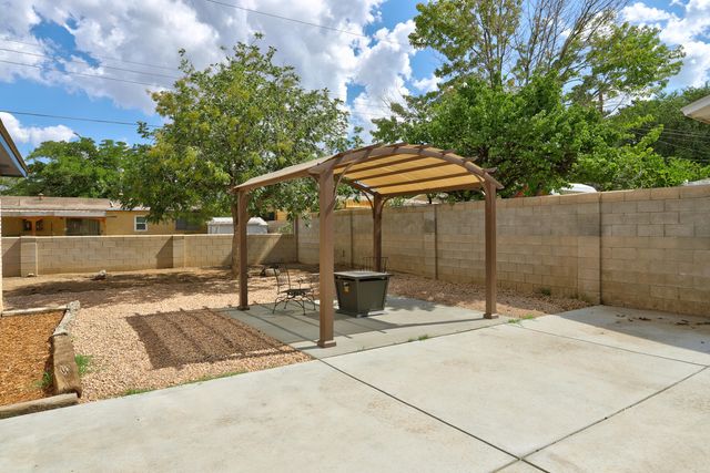 11913 Allison Court NE, Albuquerque, NM 87112