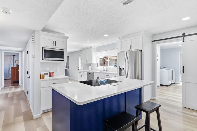 11913 Allison Court NE, Albuquerque, NM 87112
