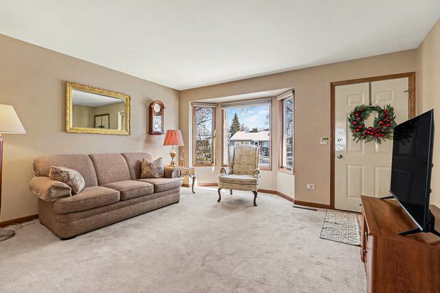 1007 Pearson Drive, Joliet, IL 60435