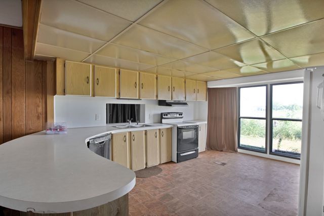 201 Fox Run Road, Cleburne, TX 76033