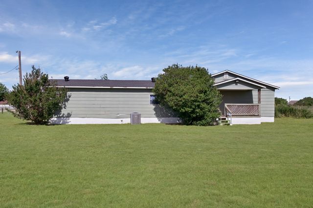201 Fox Run Road, Cleburne, TX 76033