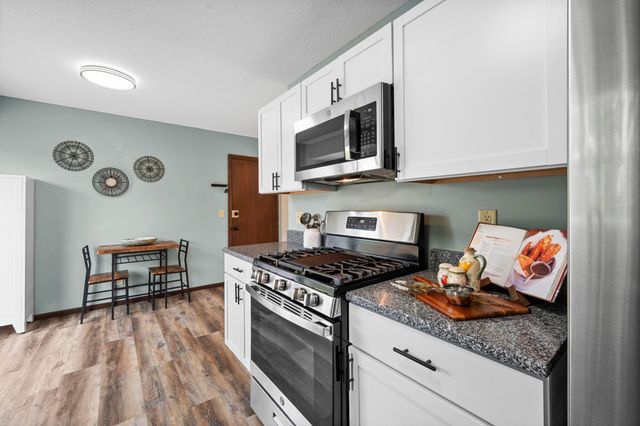 16288 Florida Way W, Rosemount, MN 55068