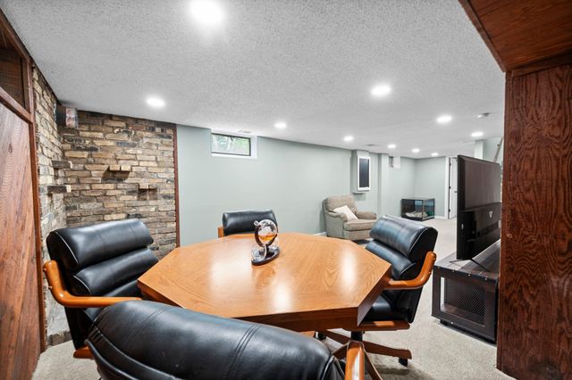 16288 Florida Way W, Rosemount, MN 55068