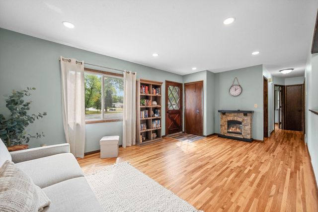 16288 Florida Way W, Rosemount, MN 55068