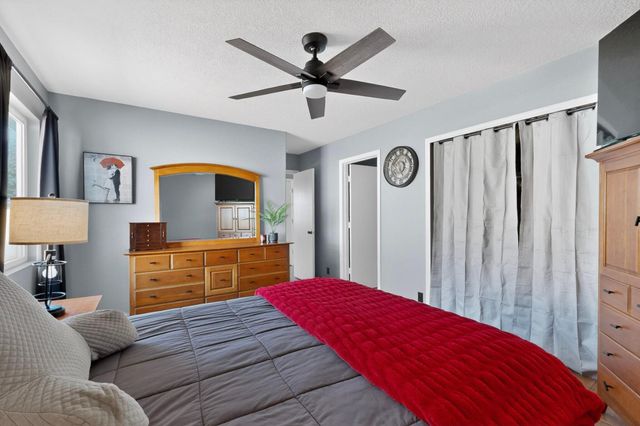 505 Medina Meadows Drive NE, Rio Rancho, NM 87144